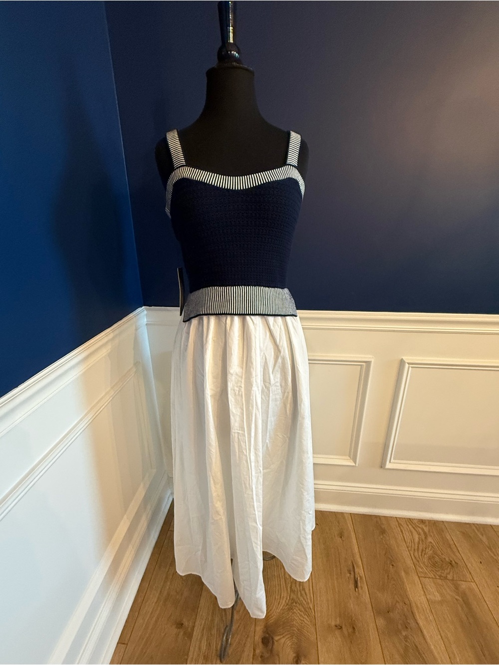 Anthropologie Moon River Navy Bodice with White Midi Skirt